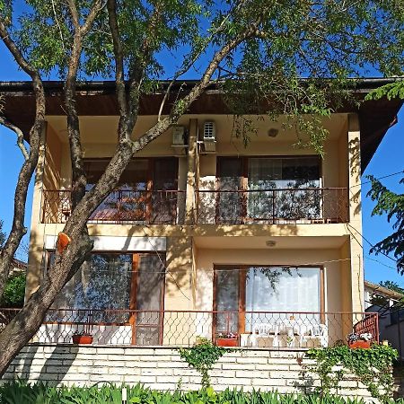 Villa Elina 발치크 외부 사진