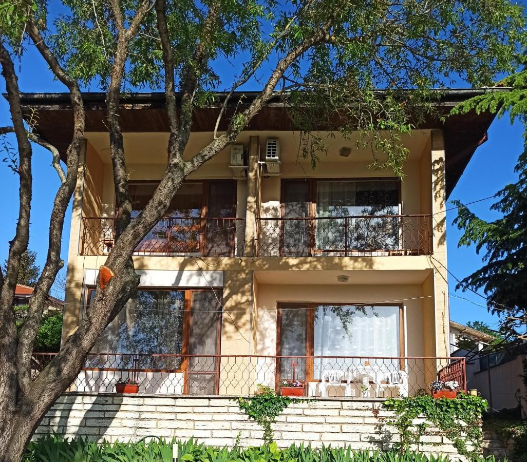 Villa Elina 발치크 외부 사진