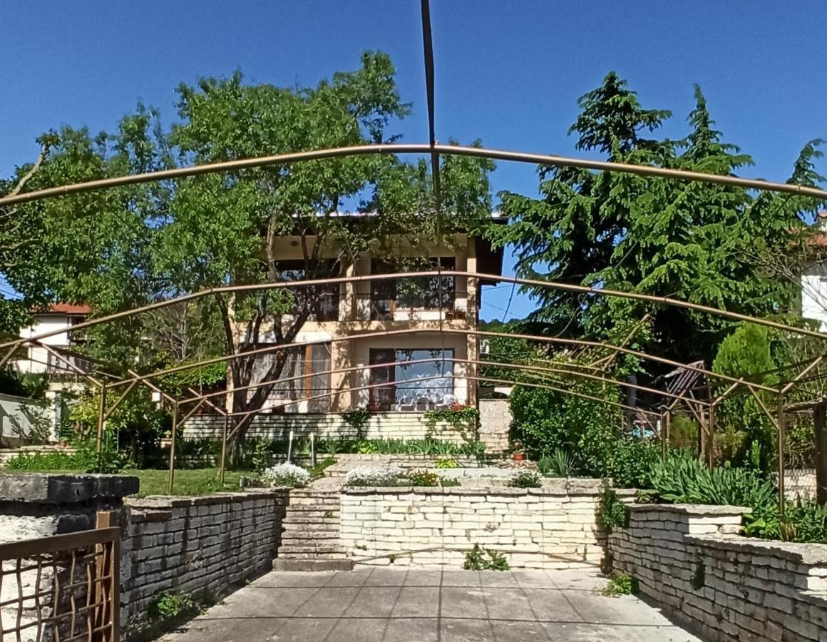 Villa Elina 발치크 외부 사진